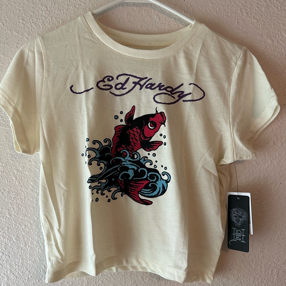Ed Hardy Cream and Red Fish Artwork